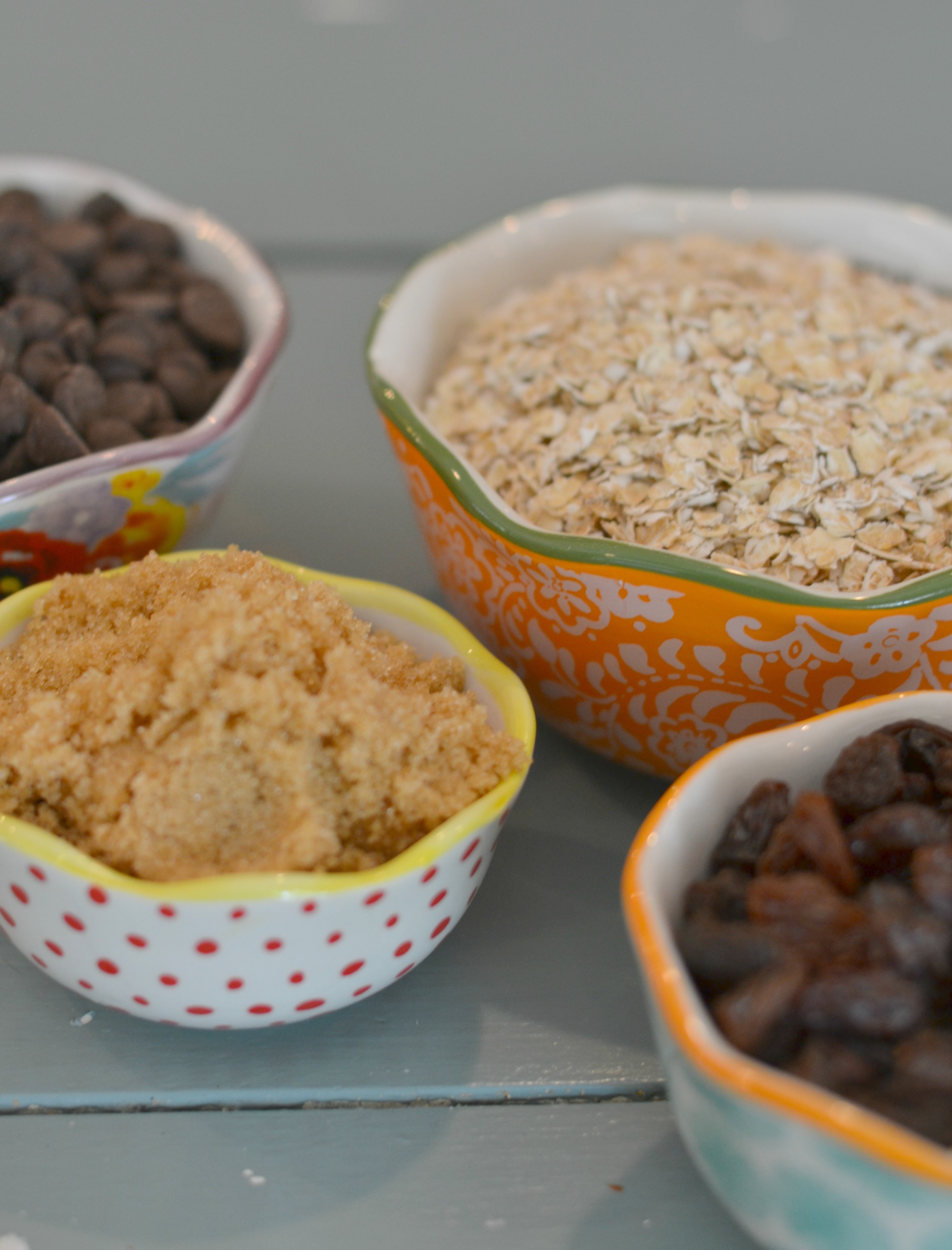 Delicious granola bar recipe and easy to make. These were a hit with my kids!