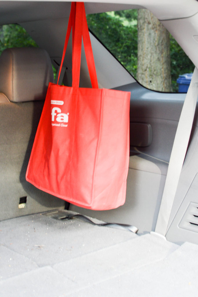 5 Ways to Keep Your Mom-Mobile Clean (enough). Great tips for keeping your car organized and clean. How to keep your car clean.