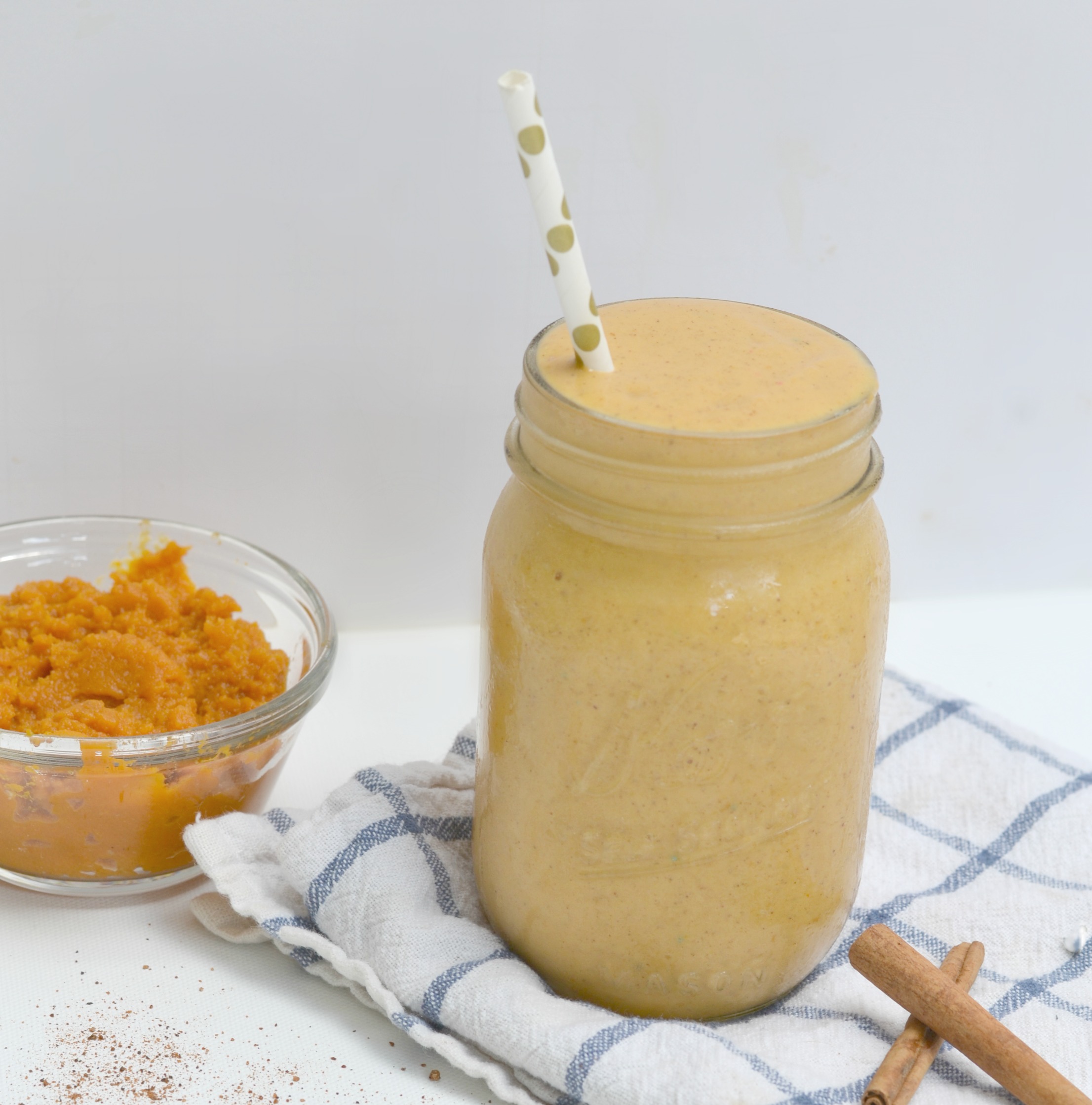 Pumpkin Spice Breakfast Smoothie