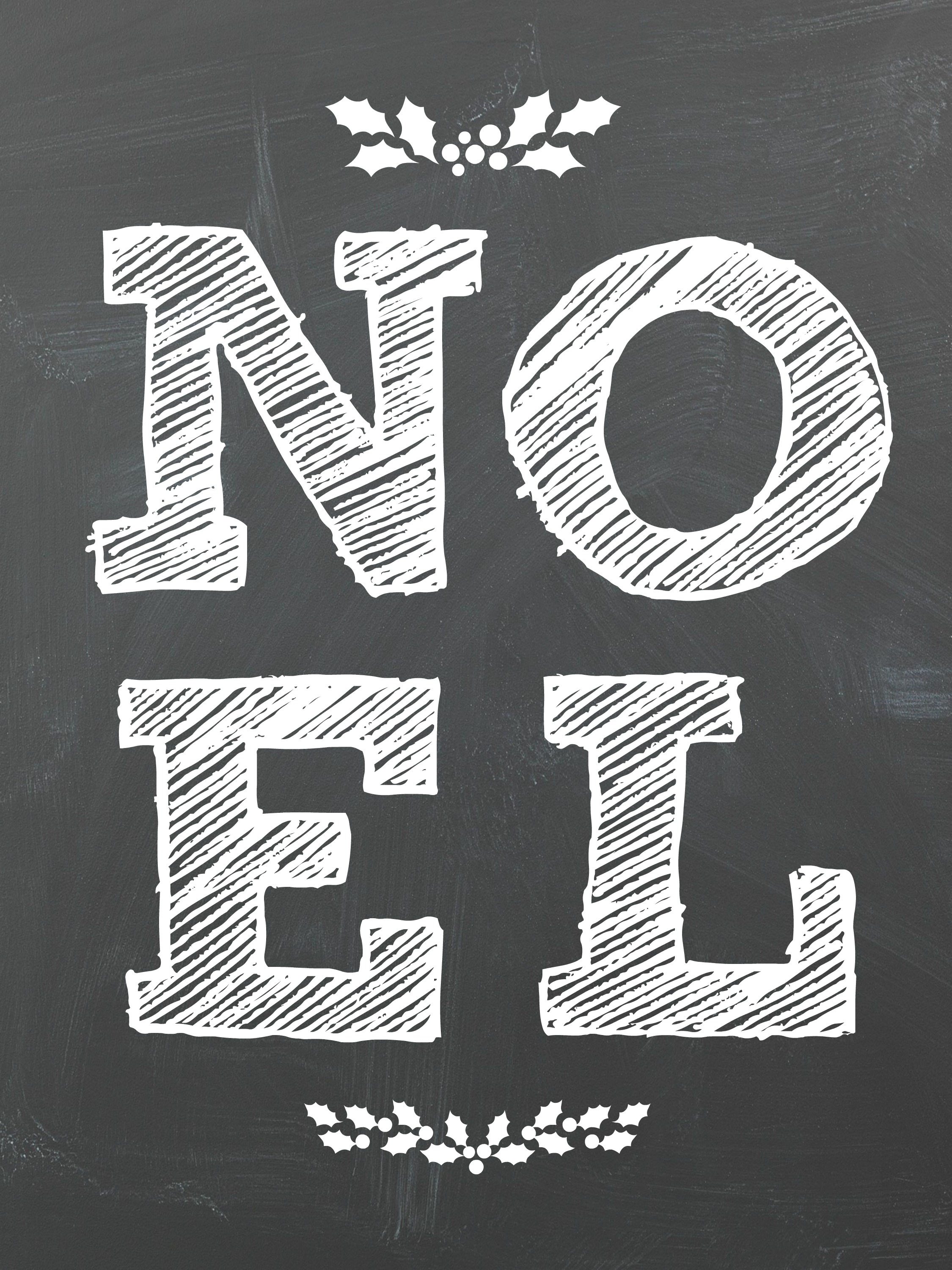 Noel Free Chalkboard Christmas Printables! Perfect for a DIY Christmas Gallery Wall. 