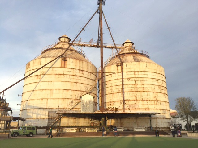 Top 10 Tips for Your First Time to Magnolia Market. The Silos.