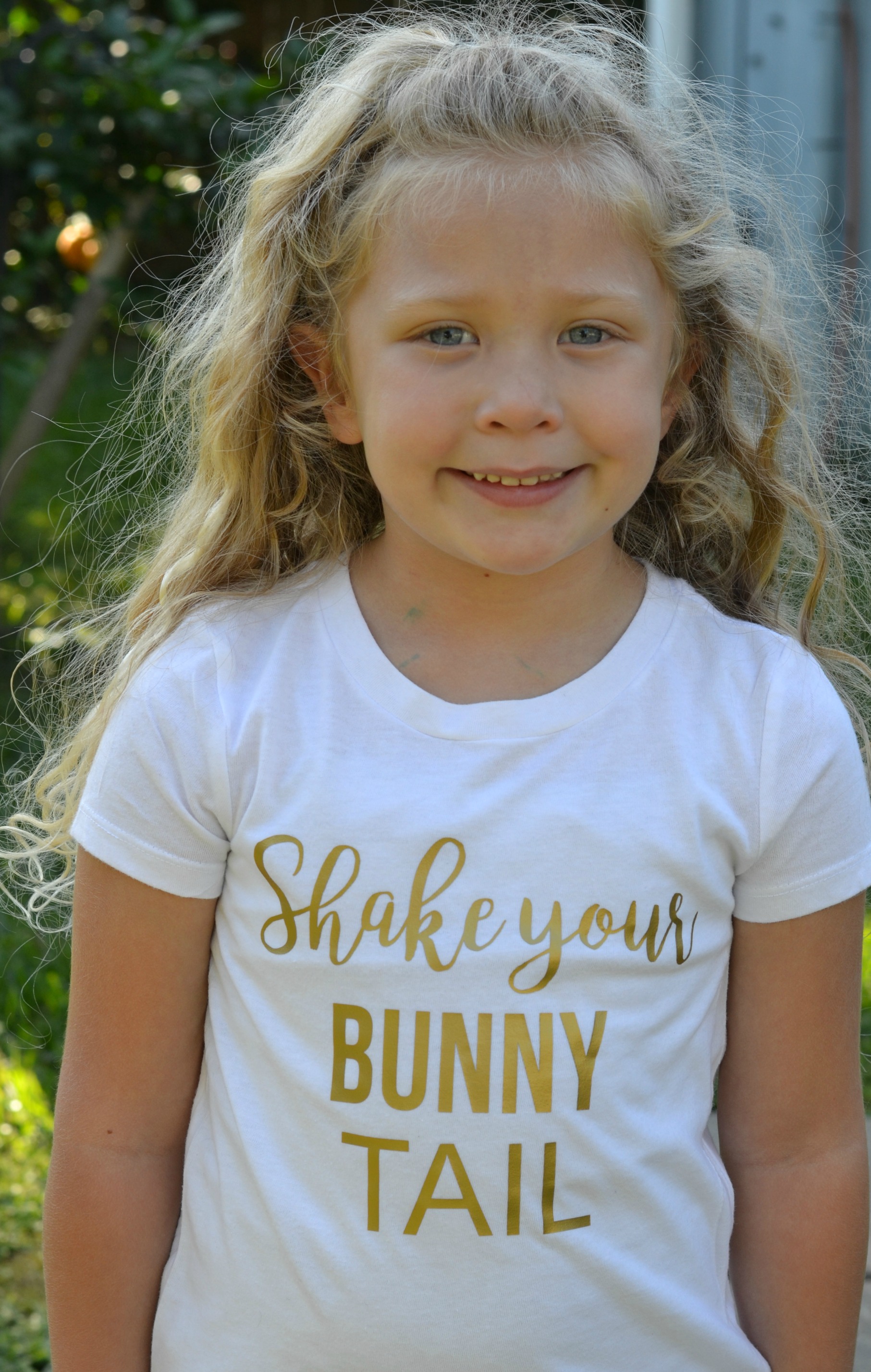 DIY Easter Shirt. Shake your bunny tail!