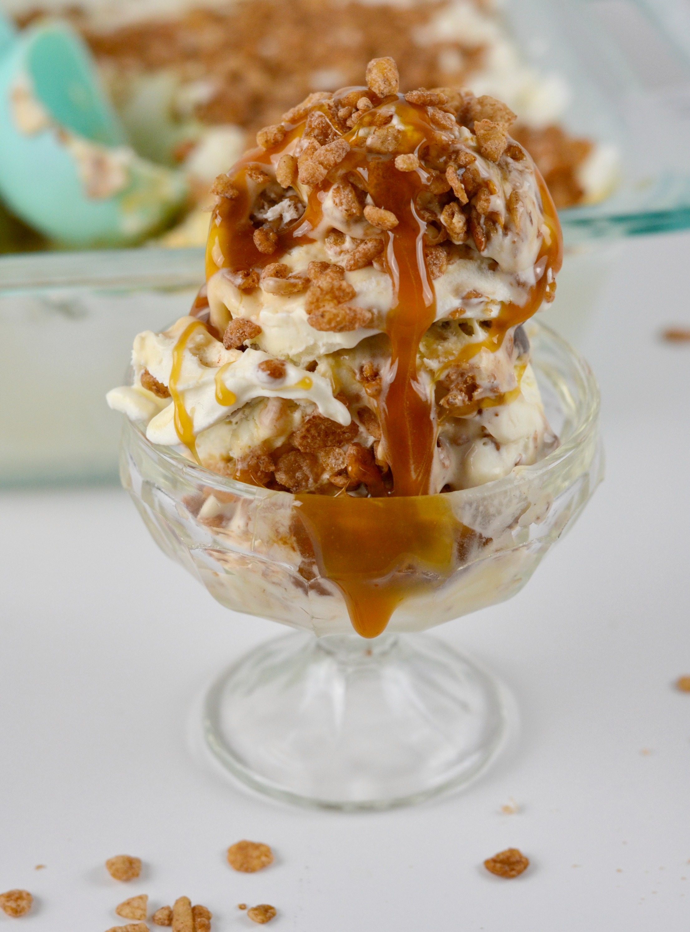 No Churn Caramel Ice Cream with Cinnamon Crunch - Houston Mommy and ...