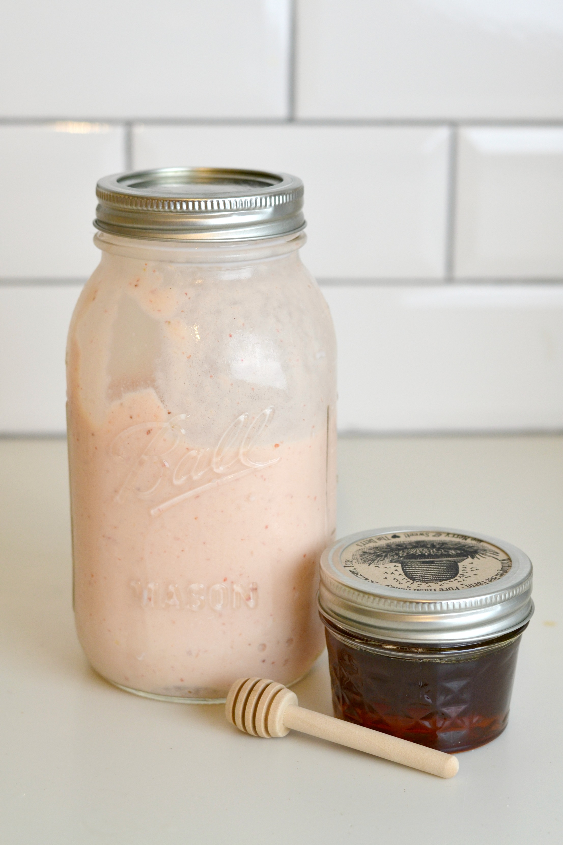 Mason Jar Smoothie Hack  How To Make A Smoothie In A Mason Jar 